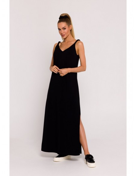 M791 Deep V-neck maxi dress - black