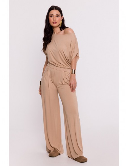 B287 Viscose top with an off-shoulder neckline - cappuccino