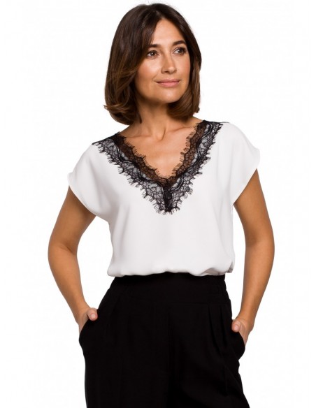 S206 Sleeveless top with lace neckline - ecru