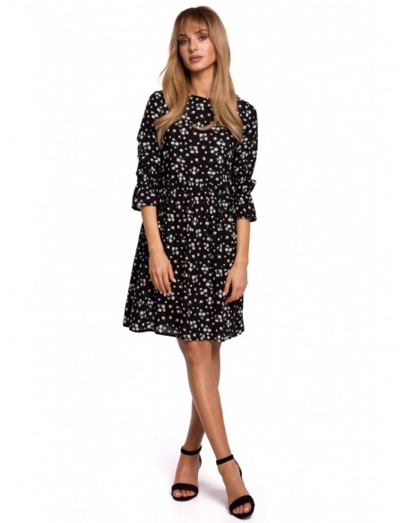 M521 Frilled sleeve dress - model 8