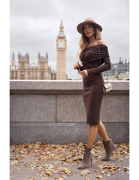 M820 Asymmetrical neckline rib knit dress - brown