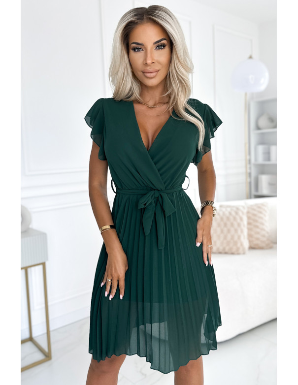  424-6 Chiffon pleated dress with a neckline and frills - green 