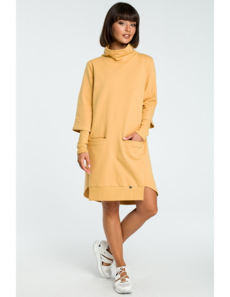 B089 Suknelė su golfu ir raišteliu - geltona