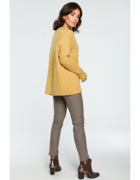 BK009 Storas megztinis su briaunuotomis rankovėmis - garstyčių spalvos