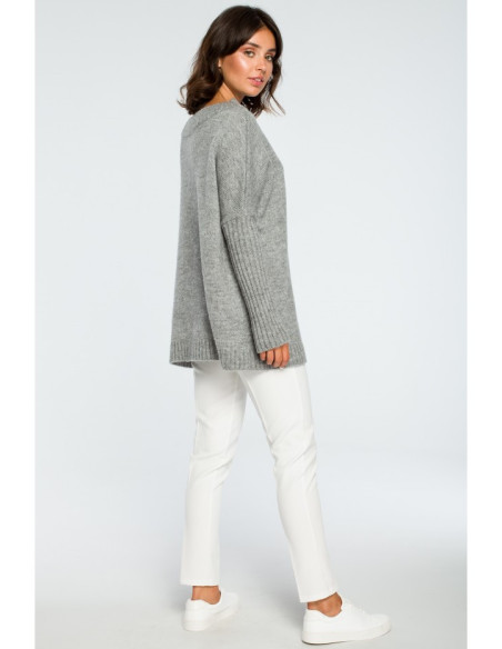 BK009 Storas megztinis su briaunotomis rankovėmis - pilkas