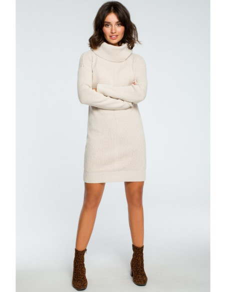 BK010 Megztinė mini suknelė su golfu - smėlio spalvos