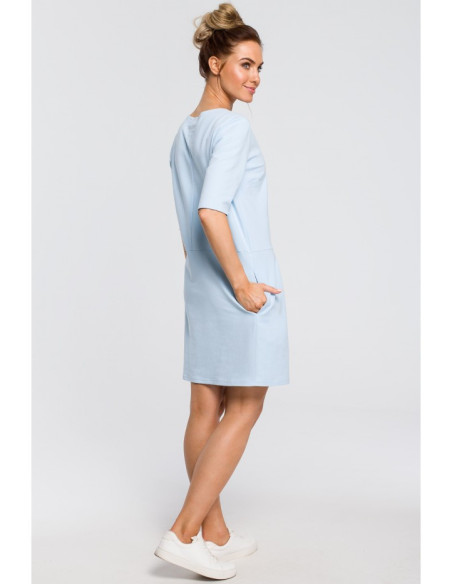M422 Tiesi suknelė su lankeliu ant peties - mėlyna