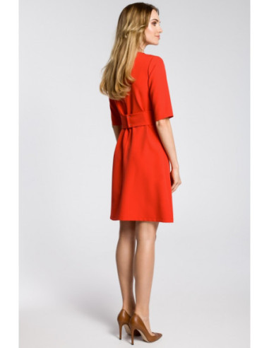 M362 Suknelė su iškirpte prie kaklo ir diržu - raudona 2