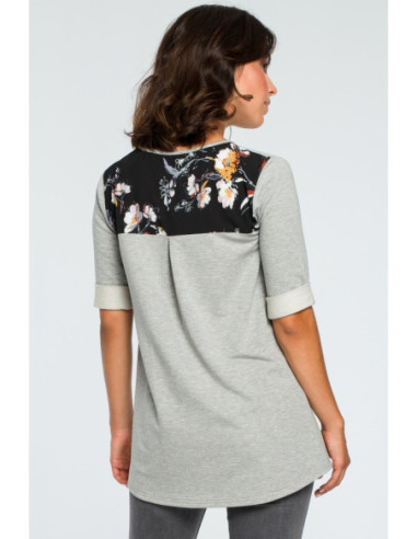 B095 Palaidinė su gėlių intarpais - pilka 2