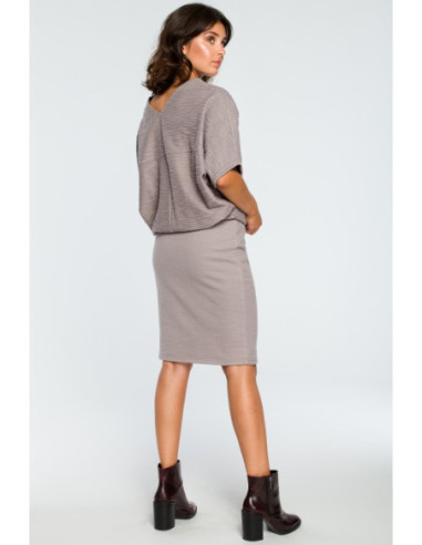 B097 Prigludusi suknelė su kimono viršumi - pilka 2