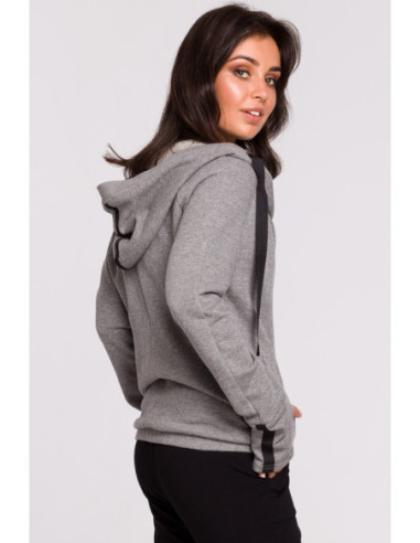 B127 Džemperis su gobtuvu ir perlenkta priekine dalimi -... 2