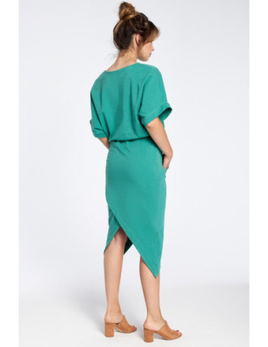 B029 Šiuolaikinė suknelė su skirtuku - žalia 2