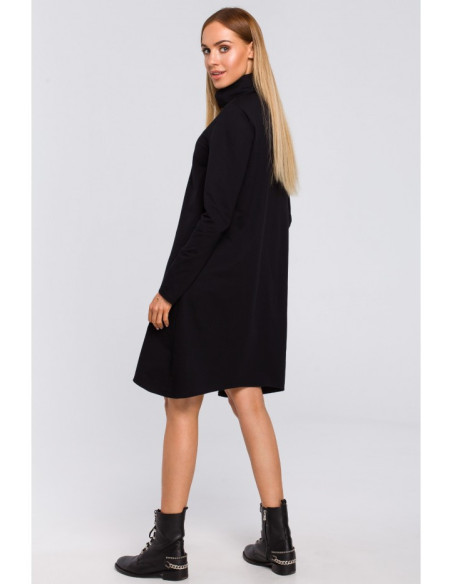 M480 Trapecijos formos suknelė su golfu - juoda