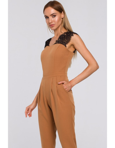 M484 Nėriniuotas kombinezonas - cinamonas