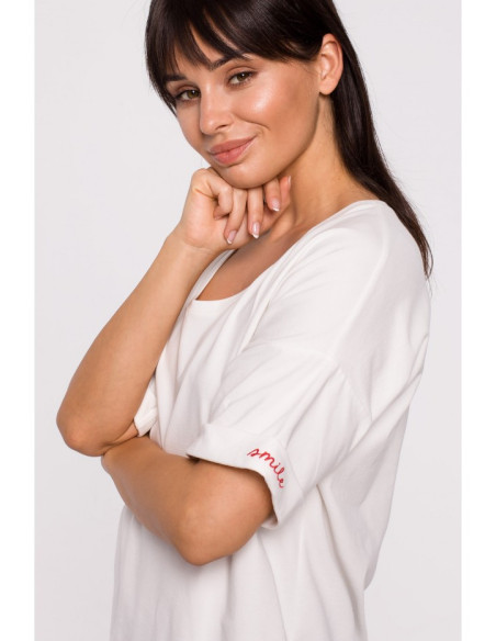 B147 Oversize marškinėliai su apvalia iškirpte - ecru spalvos