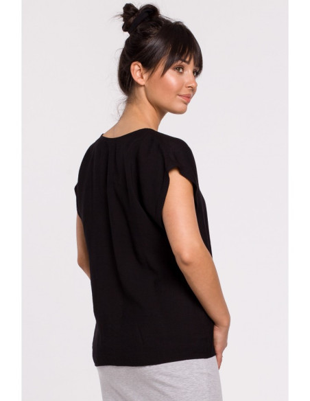 B150 Palaidinė trumpomis rankovėmis su sagomis - juoda