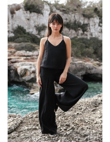 B155 Kombinezonas atvirais pečiais - juodas