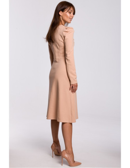 B162 Trapecijos formos suknelė su bufetais - smėlio spalvos