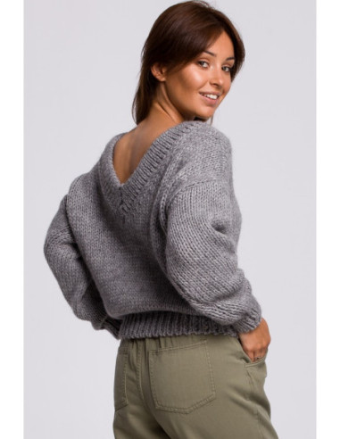 BK046 Džemperis su V formos iškirpte - pilkas 2