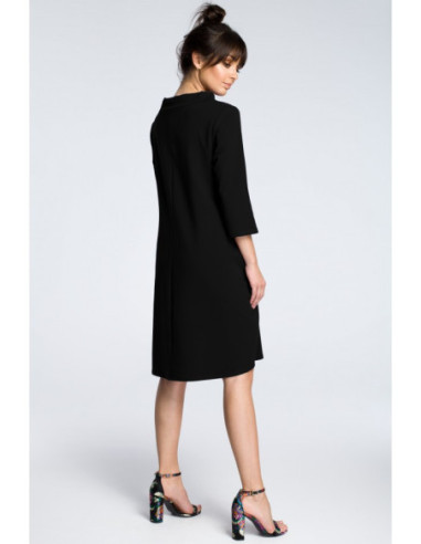 B070 Miklinė suknelė su kaklo raišteliu - juoda 2