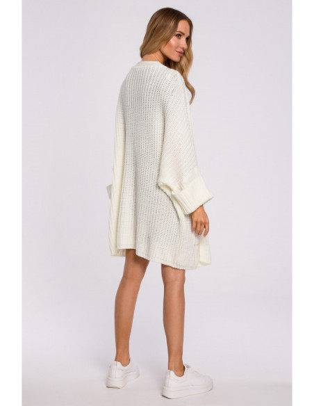 M597 Megztinis su atlenkiamomis rankovėmis - ecru spalvos
