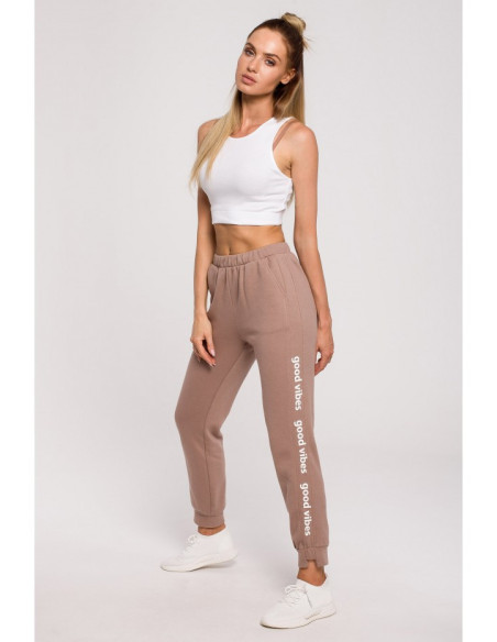 M621 GOOD VIBES kelnės su logotipu - cappuccino