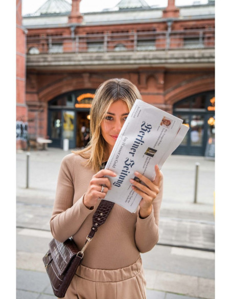 B209 Korpusas su nugaros plyšiu - graikinis riešutas