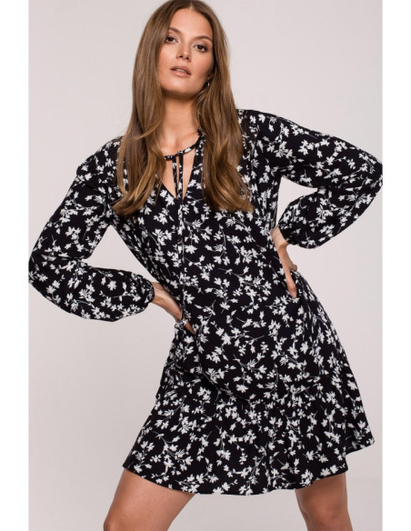 K121 Didelio dydžio suknelė su raukiniais ir raštu - 1 modelis