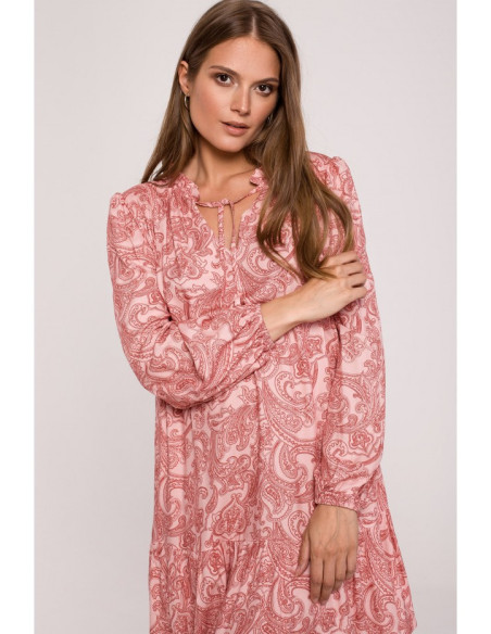 K121 Didelio dydžio suknelė su raukiniais ir raštu - 3 modelis