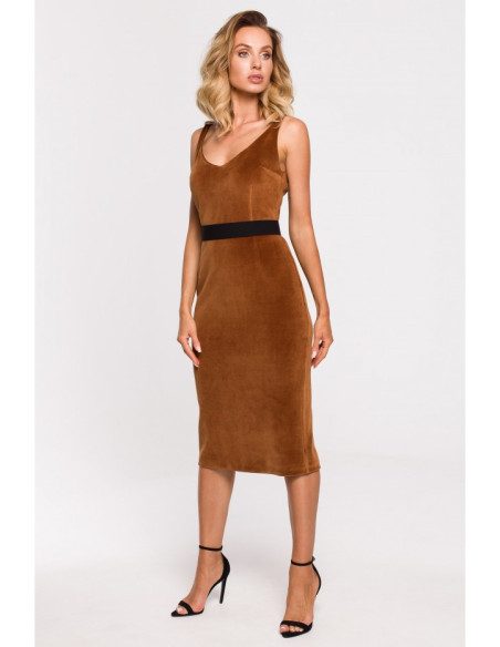 M639 Velūro suknelė su diržu - konjako spalvos