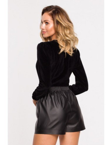 M648 Veliūrinis kėbulas su perregima iškirpte - juodas 2