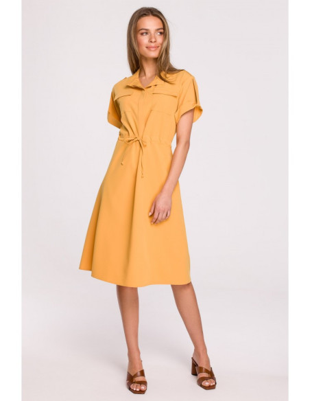 S298 Suknelė su kišenėmis ir raišteliu - geltona
