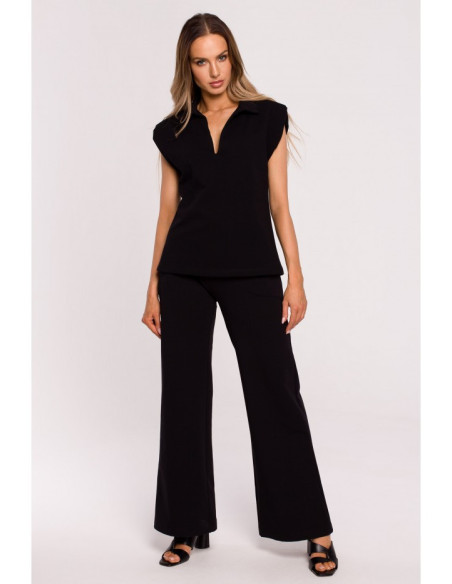 M682 Juodos spalvos palaidinė be rankovių su V formos iškirpte ir apykakle