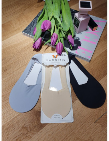 Magnetis kojinės iki kauliukų 2