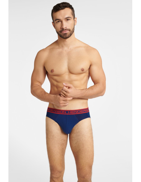 Henderson kelnaitės