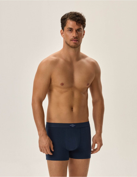 Henderson kelnaitės