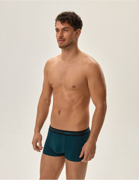 Henderson kelnaitės