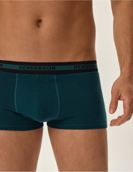 Henderson kelnaitės