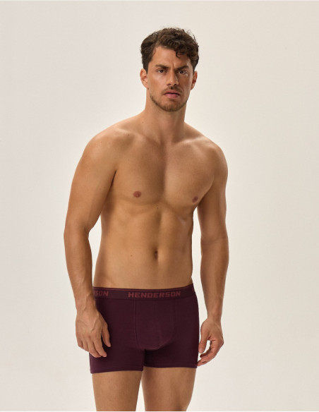 Henderson kelnaitės