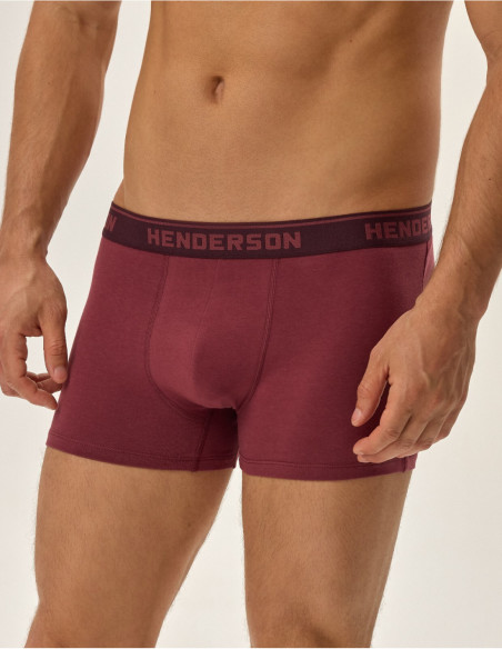 Henderson kelnaitės