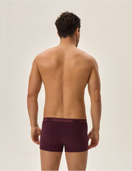 Henderson kelnaitės