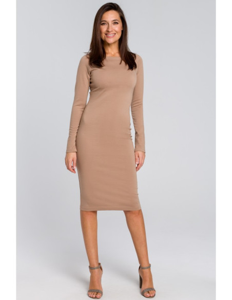 S152 Prigludusi pieštuko formos suknelė - smėlio spalvos