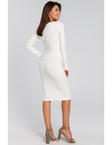 S152 Prigludusi pieštuko formos suknelė - ecru spalvos