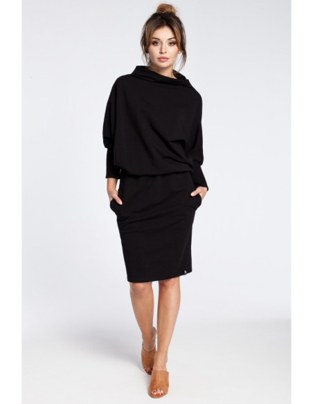 B032 Stilinga mini suknelė kimono rankovėmis - juoda