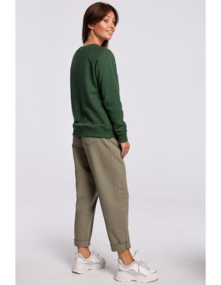 B167 Stilingas margintas megztinis - žolėtas