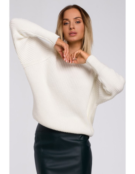 M537 Megztinis su briaunuotu kaklu - ecru spalvos