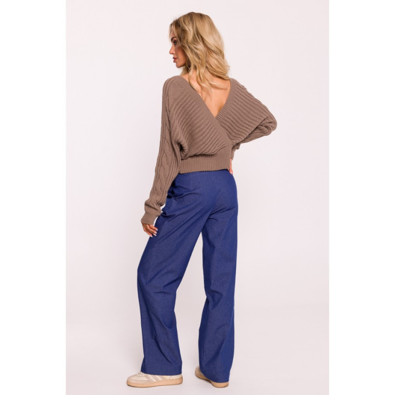 M809 Trumpas džemperis su voko formos iškirpte - cappuccino 2