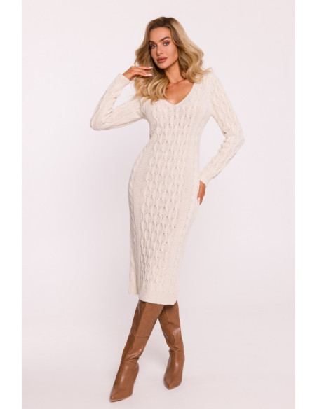 M824 Megztinė suknelė su V formos iškirpte - dramblio kaulo spalvos
