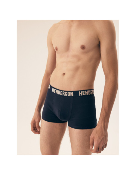 Henderson kelnaitės