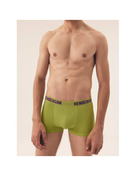 Henderson kelnaitės